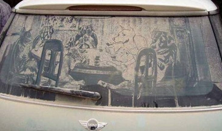 Janelas sujas de carro se transformaram em arte incrível