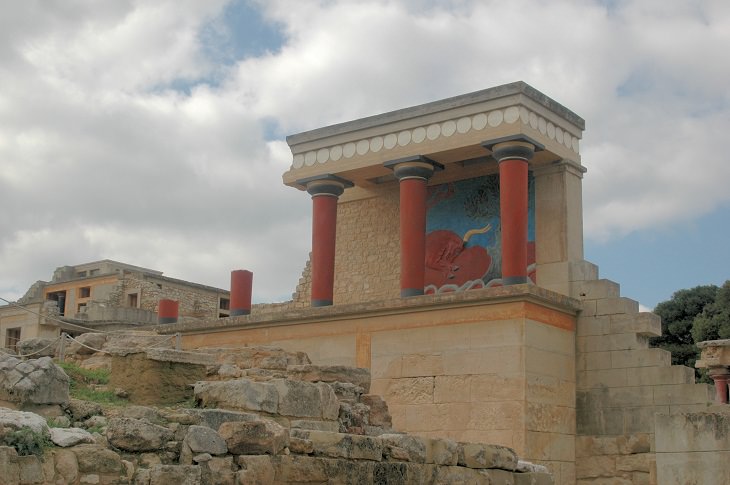 Oldest Buildings, Palace of Knossos