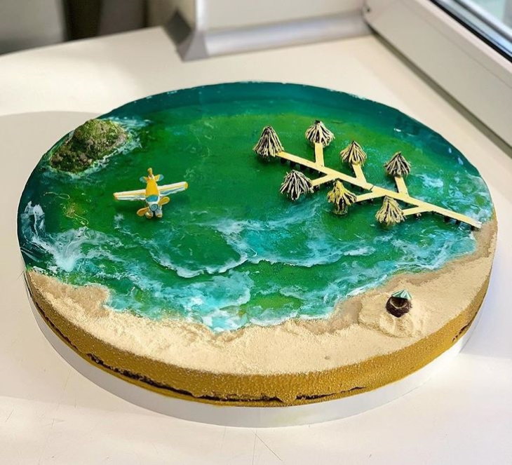 Paradise Island Cakes beach and plane