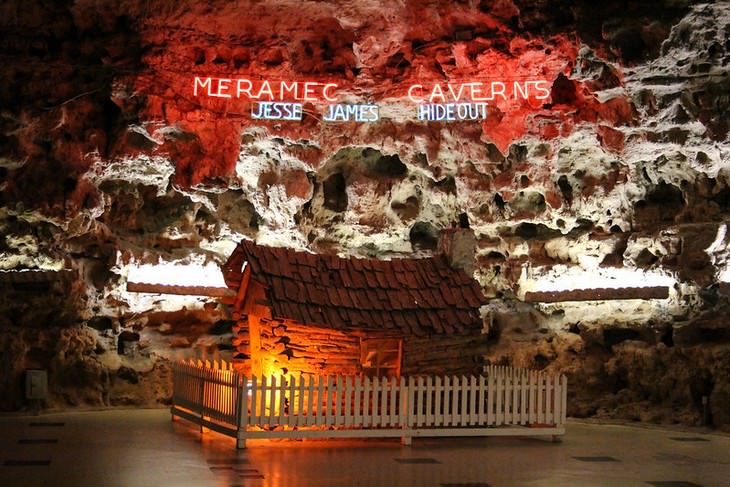10 Most Beautiful Caves in the US  Meramec Caverns, Missouri