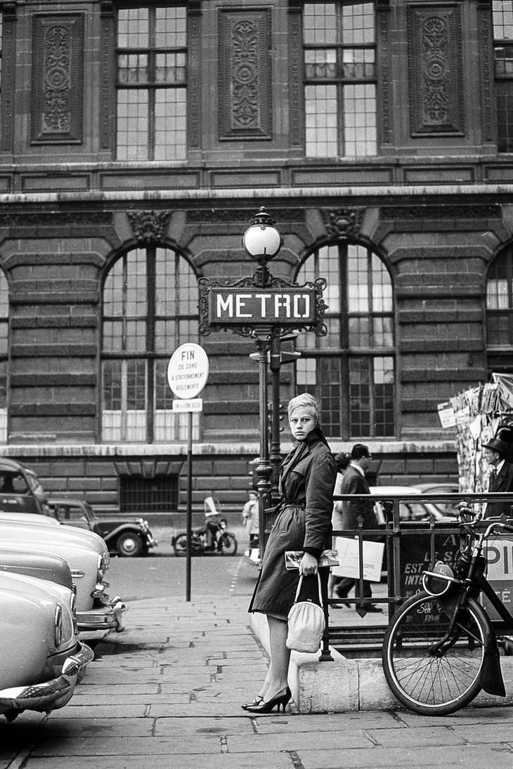 Amazing 20th Century Street Photography Uncovered woman outside the metro station