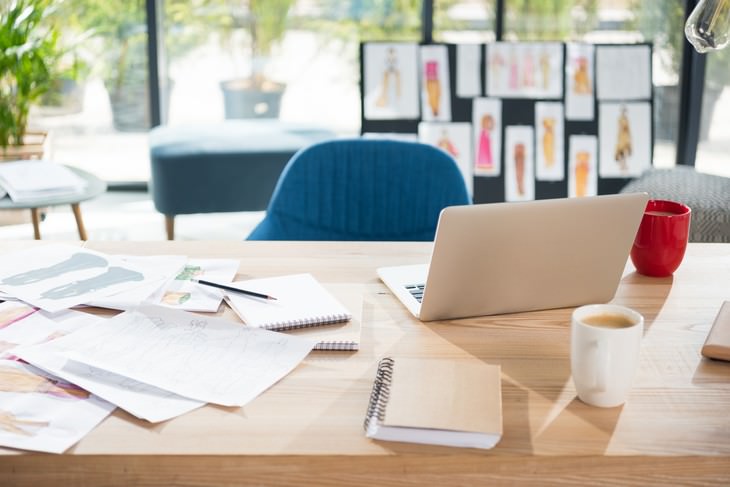 Bad Habits That Indicate Good Traits messy desk