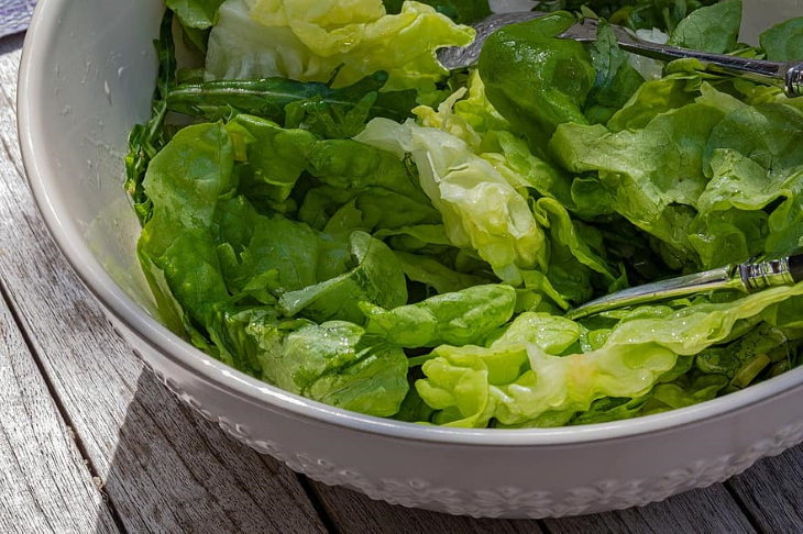 How to Go Grocery Shopping Less Often bowl of lettuce