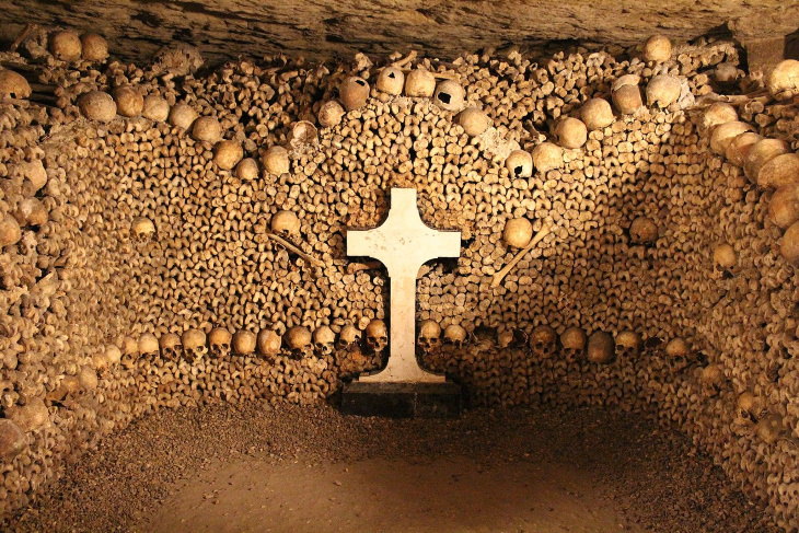 Creepy Facts About the World The Catacombs of Paris
