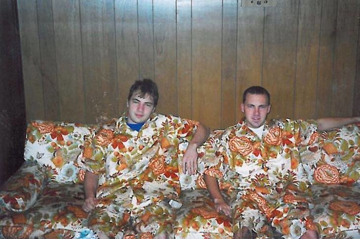 Awkward Family Photos brothers matching couch
