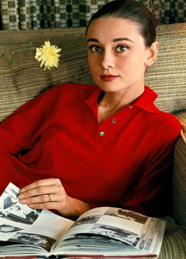 Vintage Photos A portrait of Audrey Hepburn in the living room of her home in Beverly Hills (photo by Bob Willoughby; November, 1958)