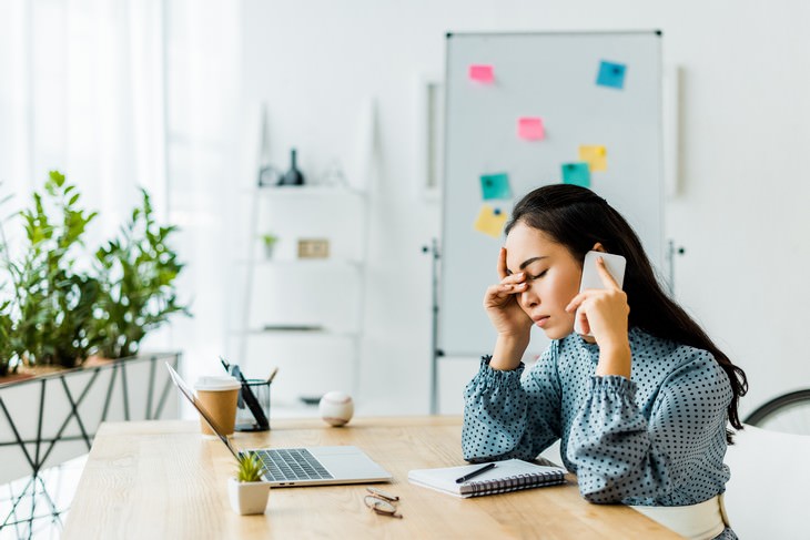  Words To Leave OUT of Your Vocabulary woman upset on the phone