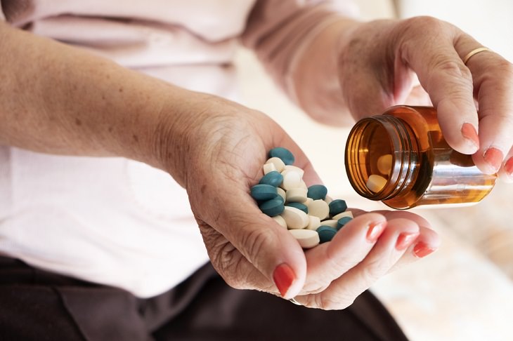 Myths about Dementia, Vitamins and supplements