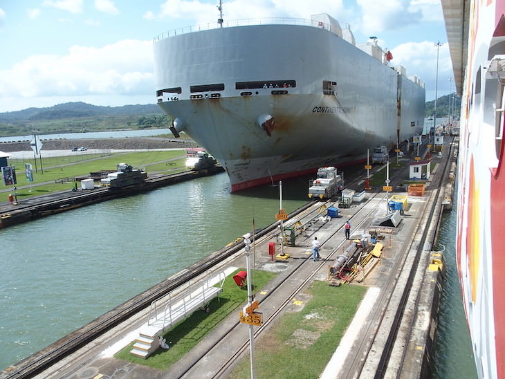 The Incredible History of the Panama Canal, large ship entering canal