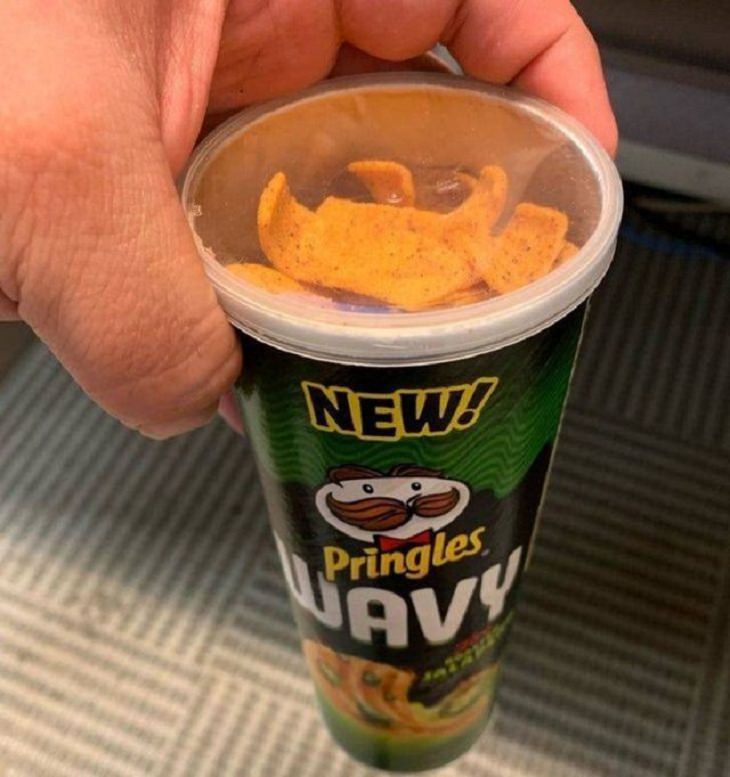 Life Hacks, Pringles chips can