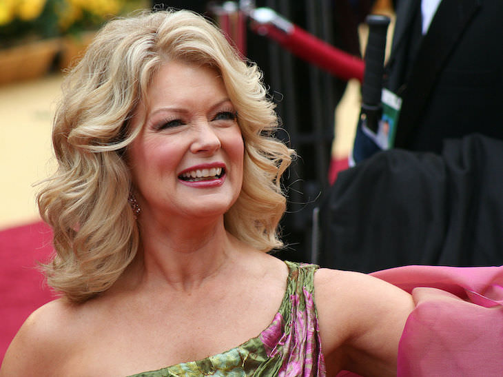 Most BEAUTIFUL Female Celebrities Over 60, Mary Hart