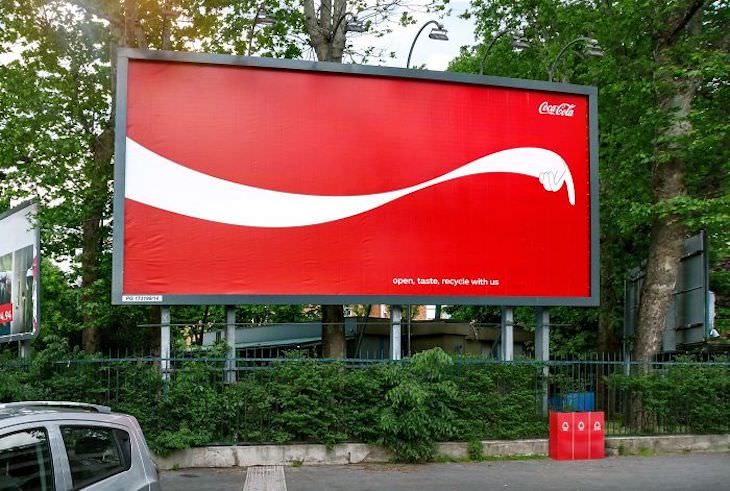 Brilliantly Creative Billboards, Coke billboards that points you to the nearest recycling bin