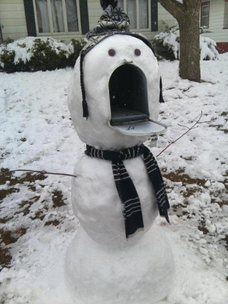 Snow Sculptures, mailbox 