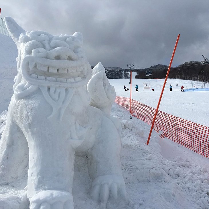 Snow Sculptures, dragon 