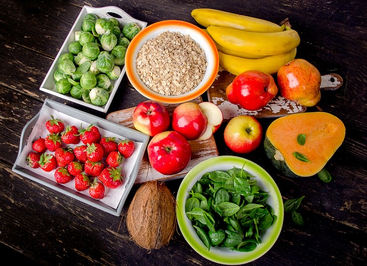 Tips to Beat Winter Weight Gain, high-fiber fruits and vegetables