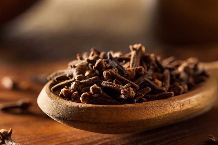  Health Benefits of Cloves, digestion