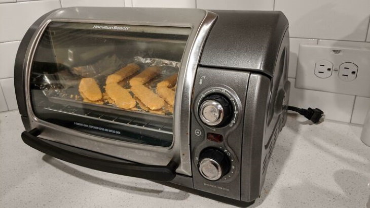 electronics and tech fails fish sticks