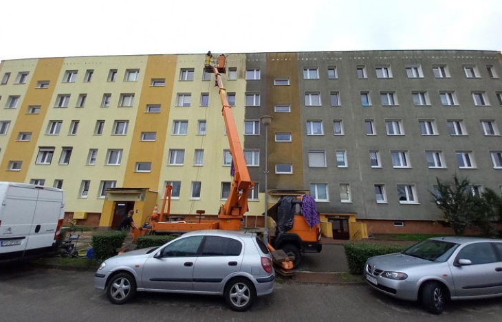 Power Washing Power washing an entire block in Poland