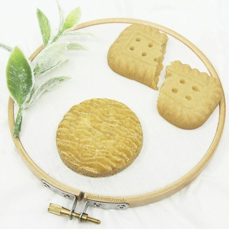 3D Food Embroidery, biscuits