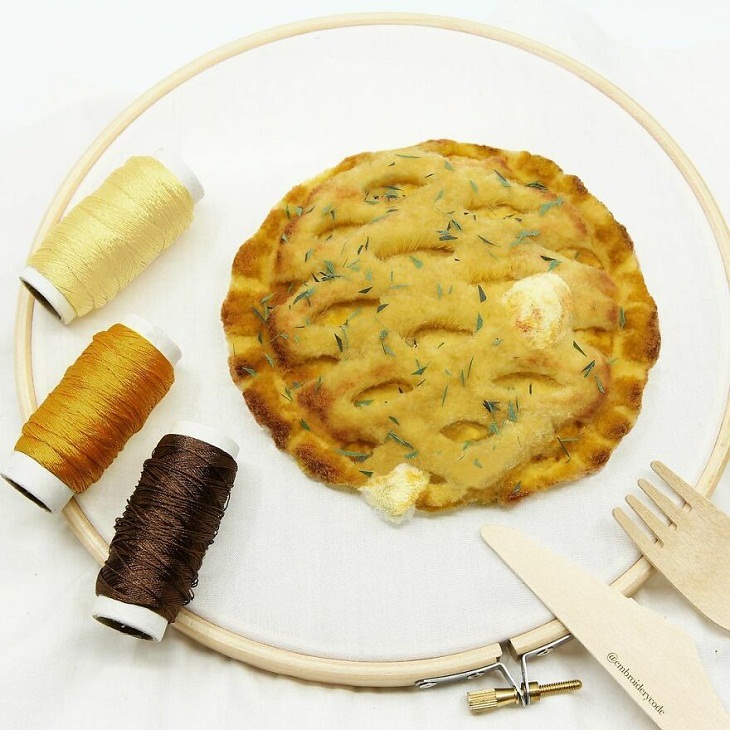 3D Food Embroidery, pie