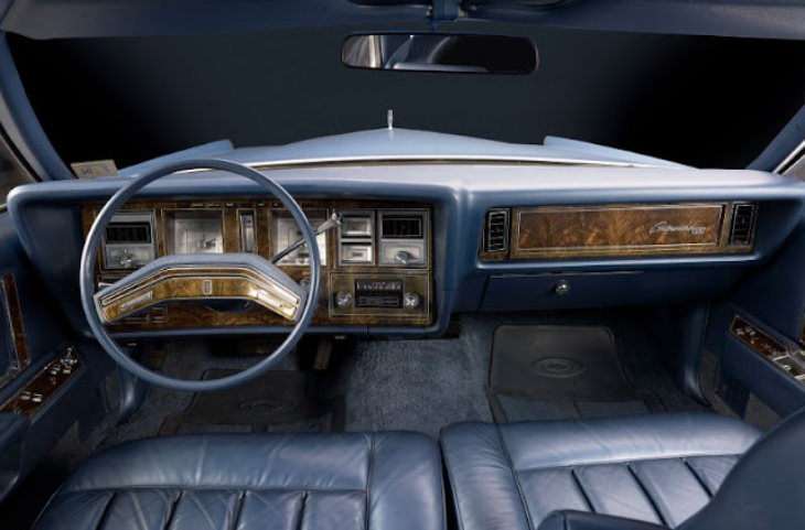 1977 Lincoln Continental Mark V interior