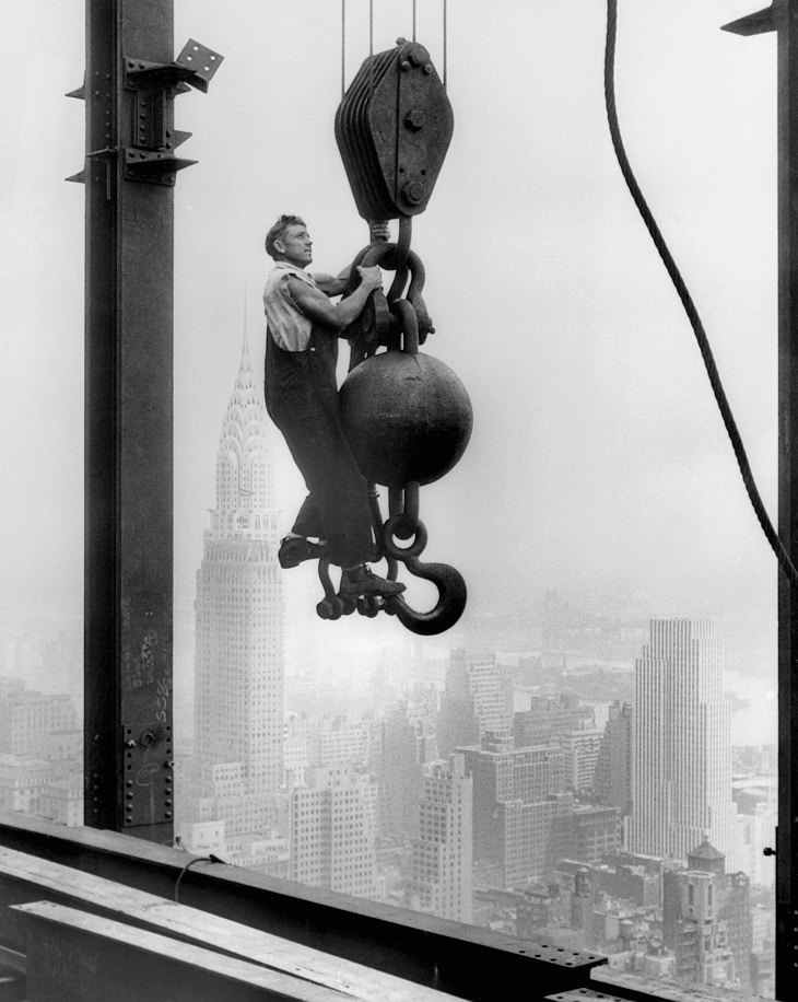Rare Vintage Photos, Empire State builder