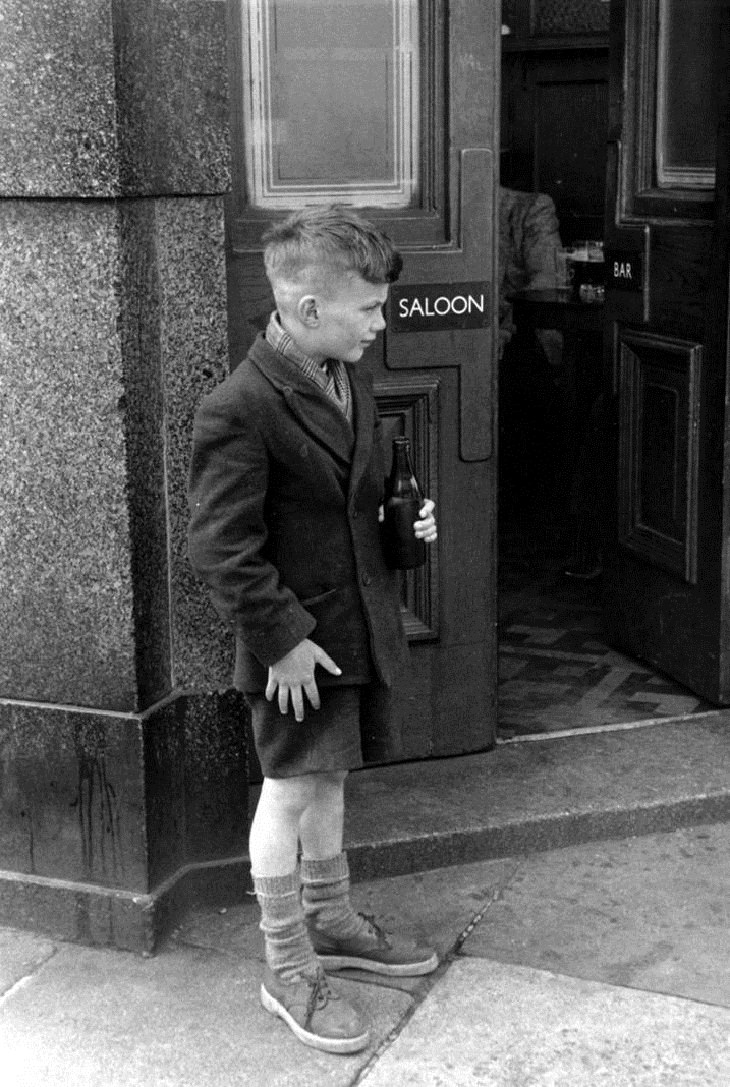 Vintage Pics of Children on London Streets, haircut