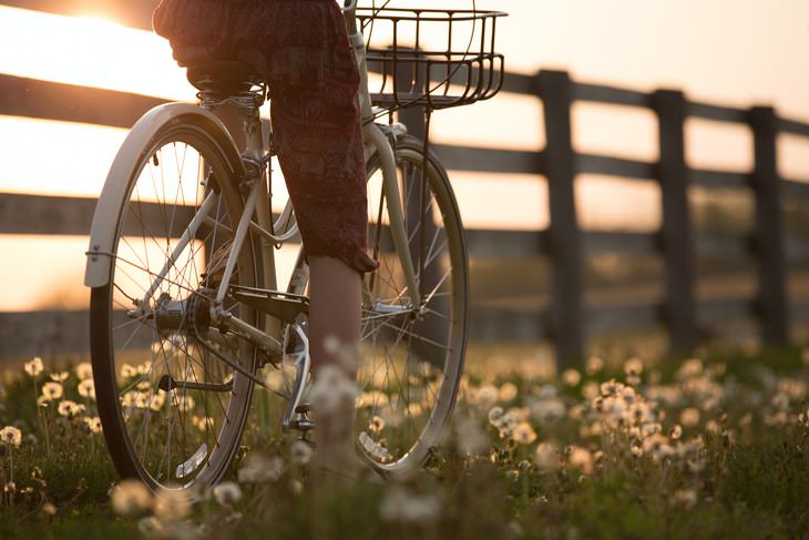 Exercise Safely With Arthritis cycling