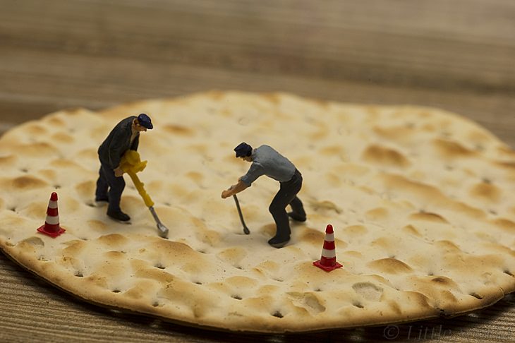 Miniature People, Cracker Factory