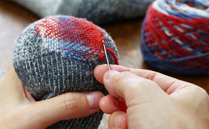 Darning socks