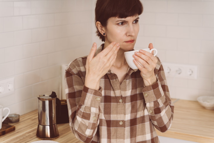 hyposmia Parkinson’s woman with loss of smell