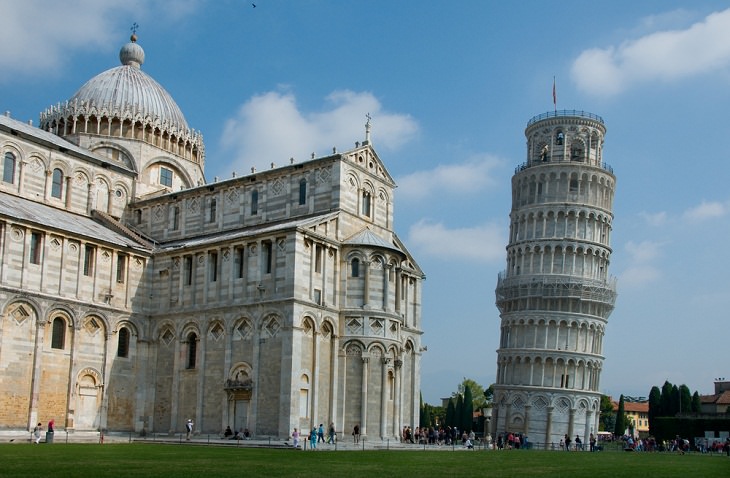 Facts About the Leaning Tower of Pisa, 8. Mussolini 
