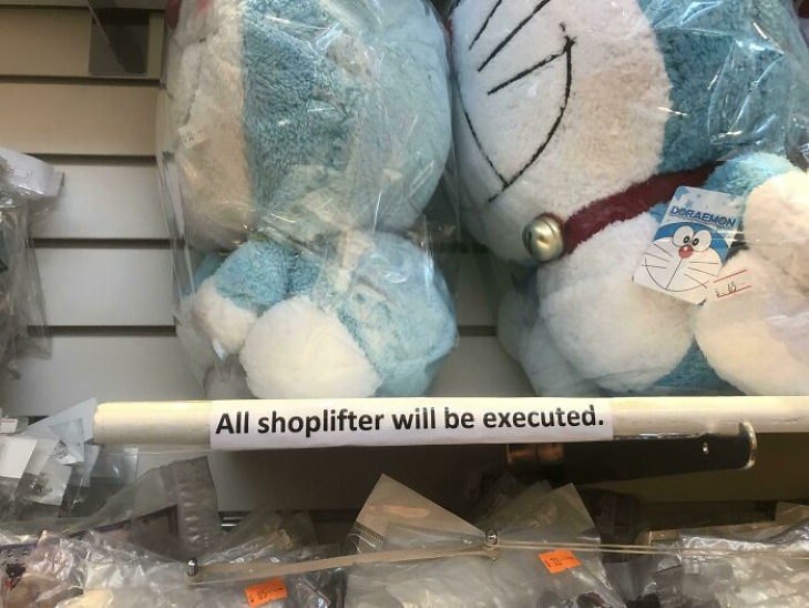 Funny Mistakes on Signs shoplifters will be executed
