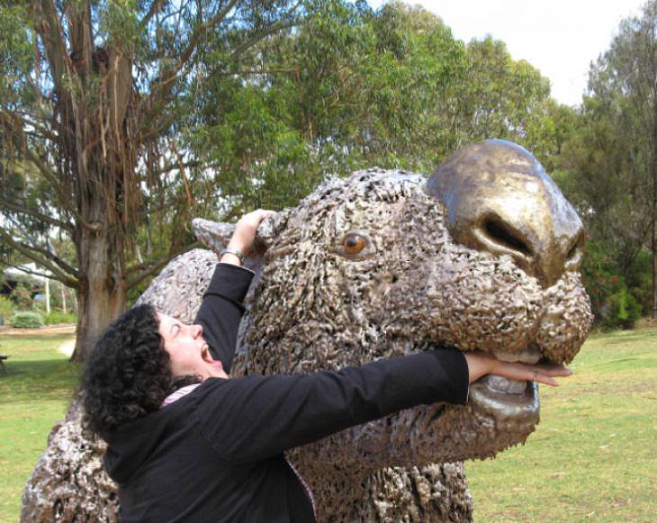 Statues Attacking People, animal