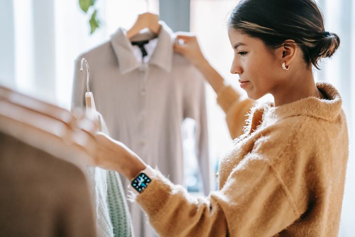 Laundry Hacks organize clothing