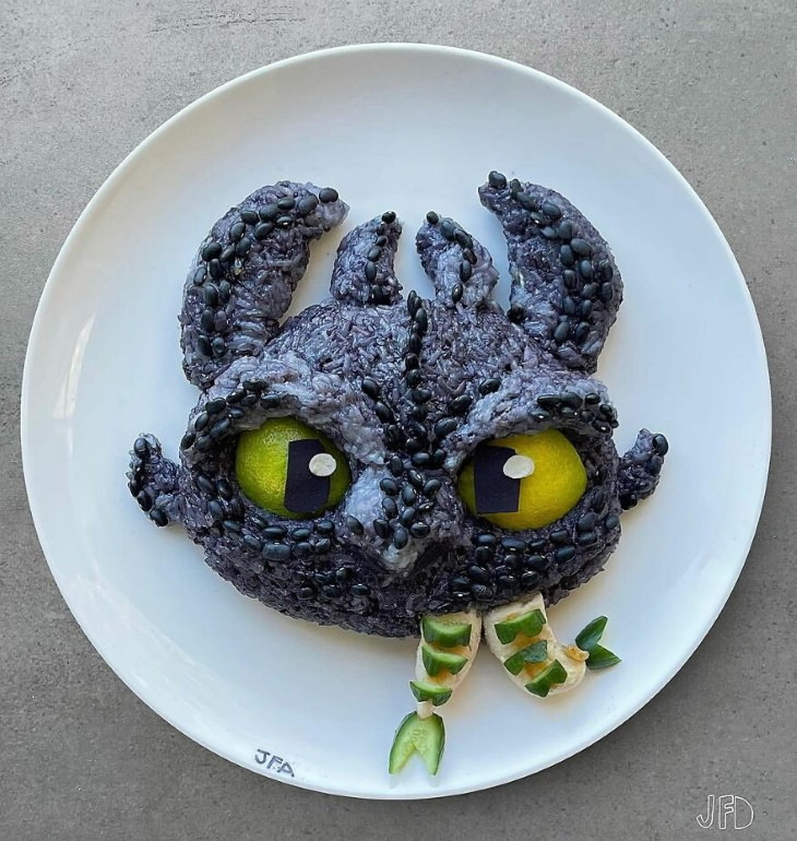 Food Art by Laleh Mohmedi Toothless from How to Train Your Dragon (2010)