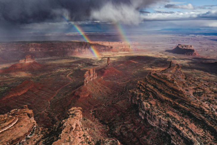 Hope Through The Storm by Renan Ozturk