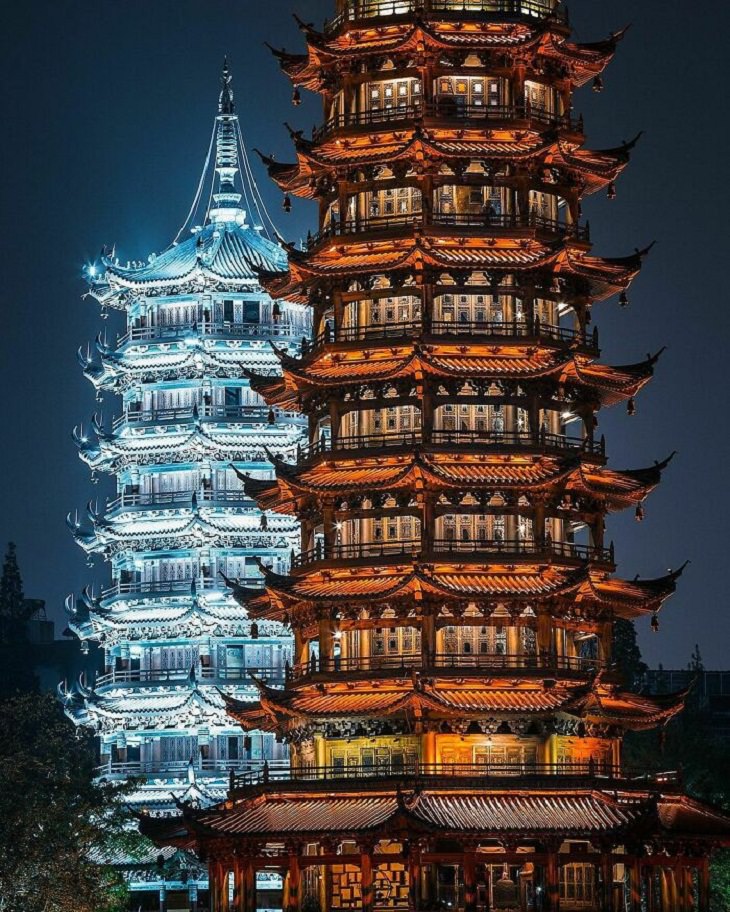 Breathtaking Structures, Sun and moon pagodas