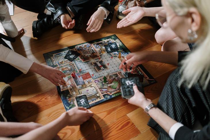 Family Friendly Dementia Activities board game