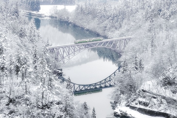 Winter Train Rides, Tadami Line, Japan 