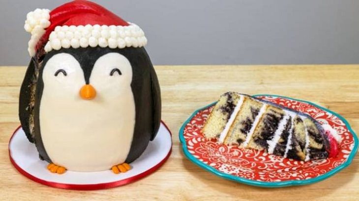 Unique Artworks, Buttercream Christmas Penguin Cake