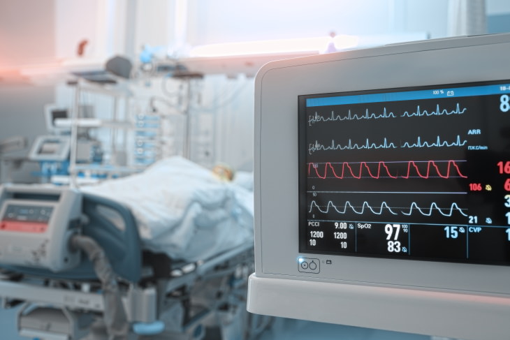 Strange Medical Cases of 2022 heart monitor in hospital room