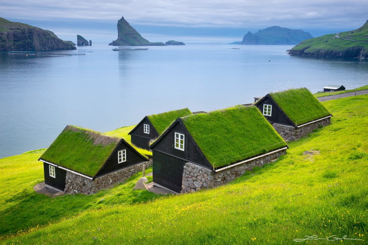 Faroe Islands by Lazar Gintchin
