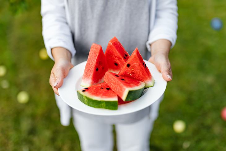 Foods to Alleviate Heartburn Watermelon