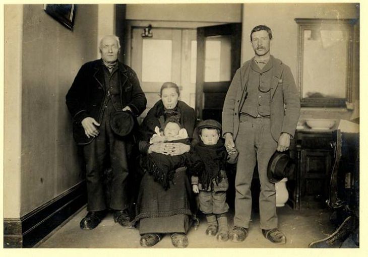 Portraits of Ellis Island Immigrants, German family