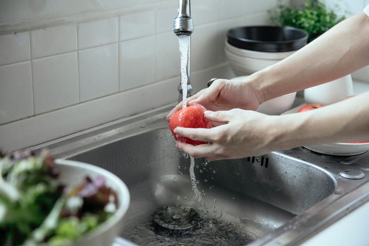 Stainless Steel Stain Removal Tricks washing apples in stainless steel sink