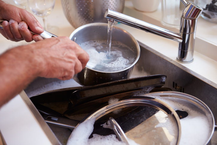 Stainless Steel Stain Removal Tricks cleaning pots and pans