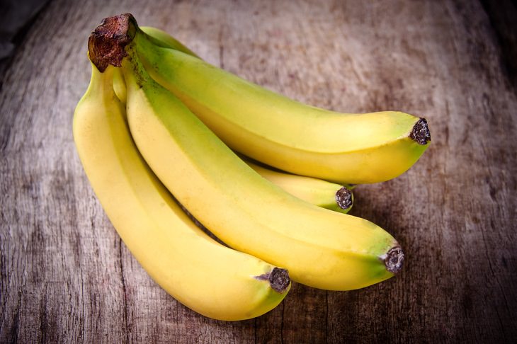 Anti-Ripening Tips & Tricks for Bananas, bananas that are green on the ends