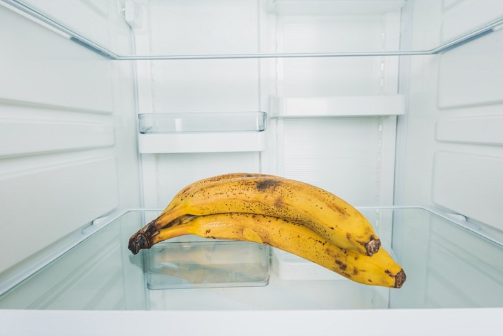 Anti-Ripening Tips & Tricks for Bananas, refrigerator 