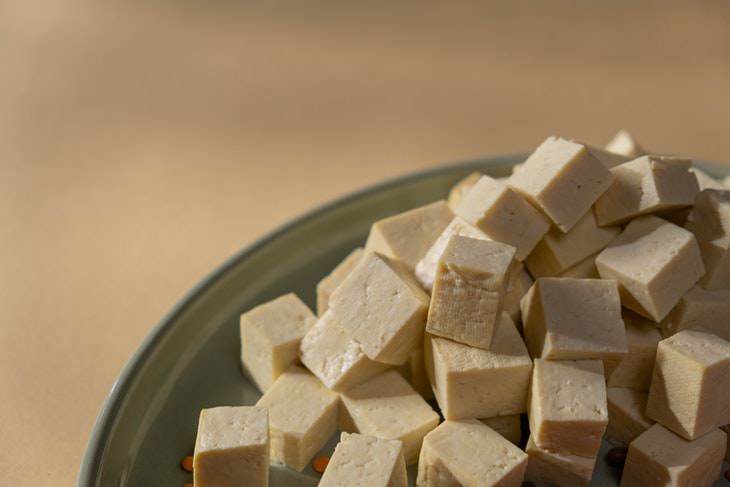 tofu benefits raw Tofu cubed